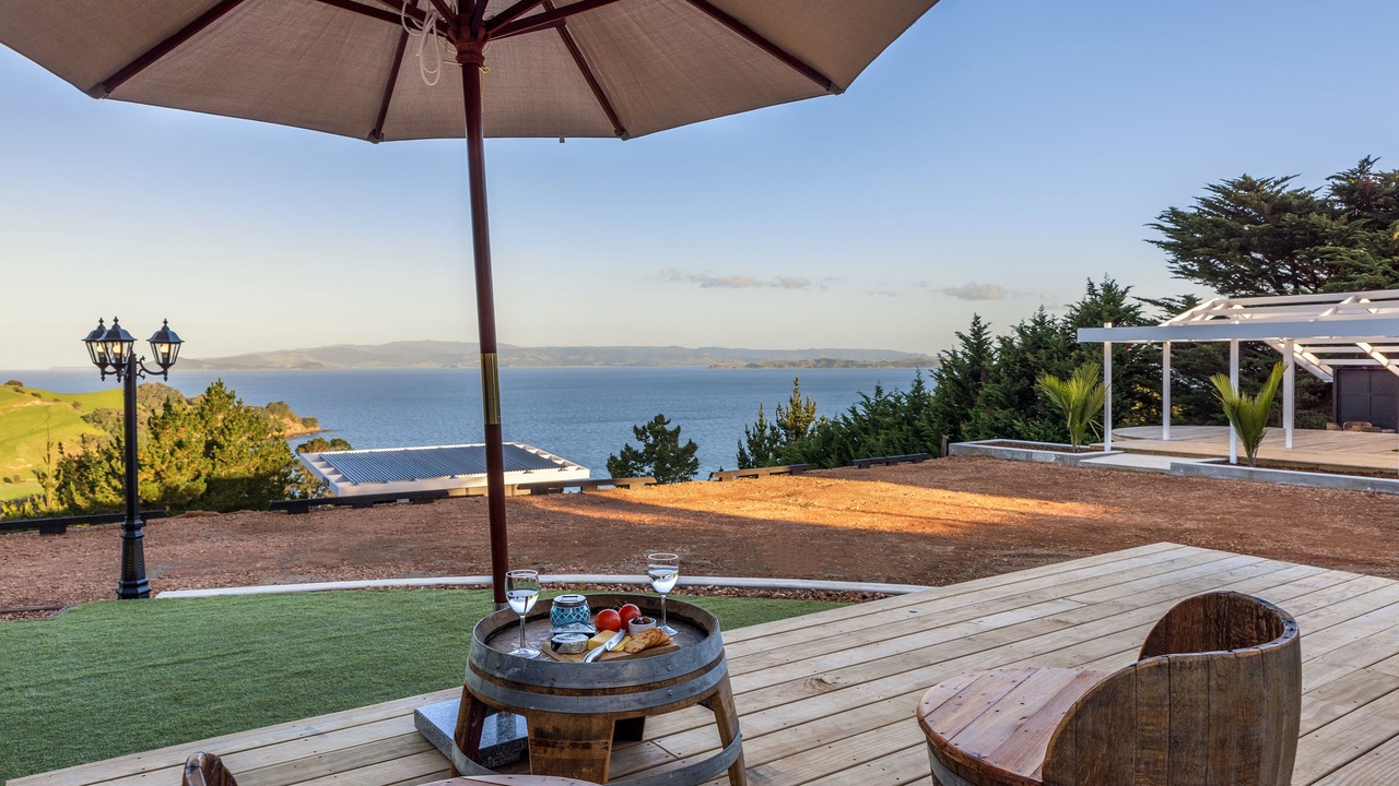 Photo of Patio Balcony in Waiheke Island