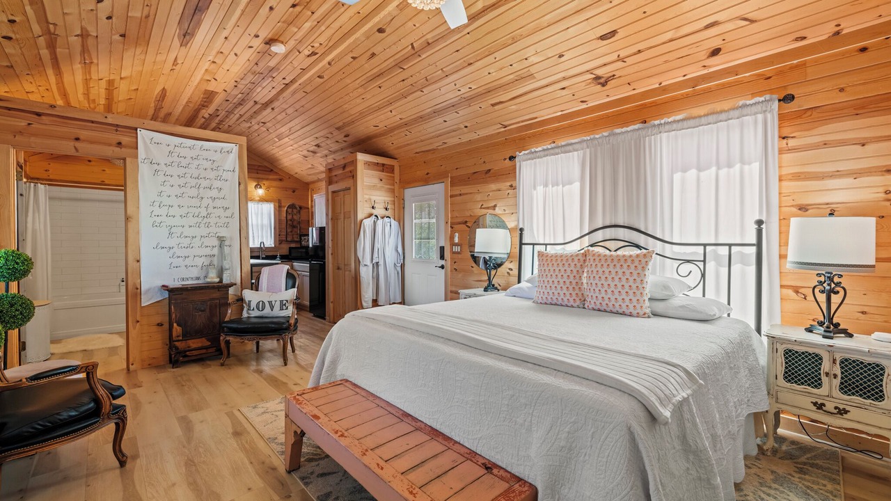 Photo of Livingroom in Fredericksburg