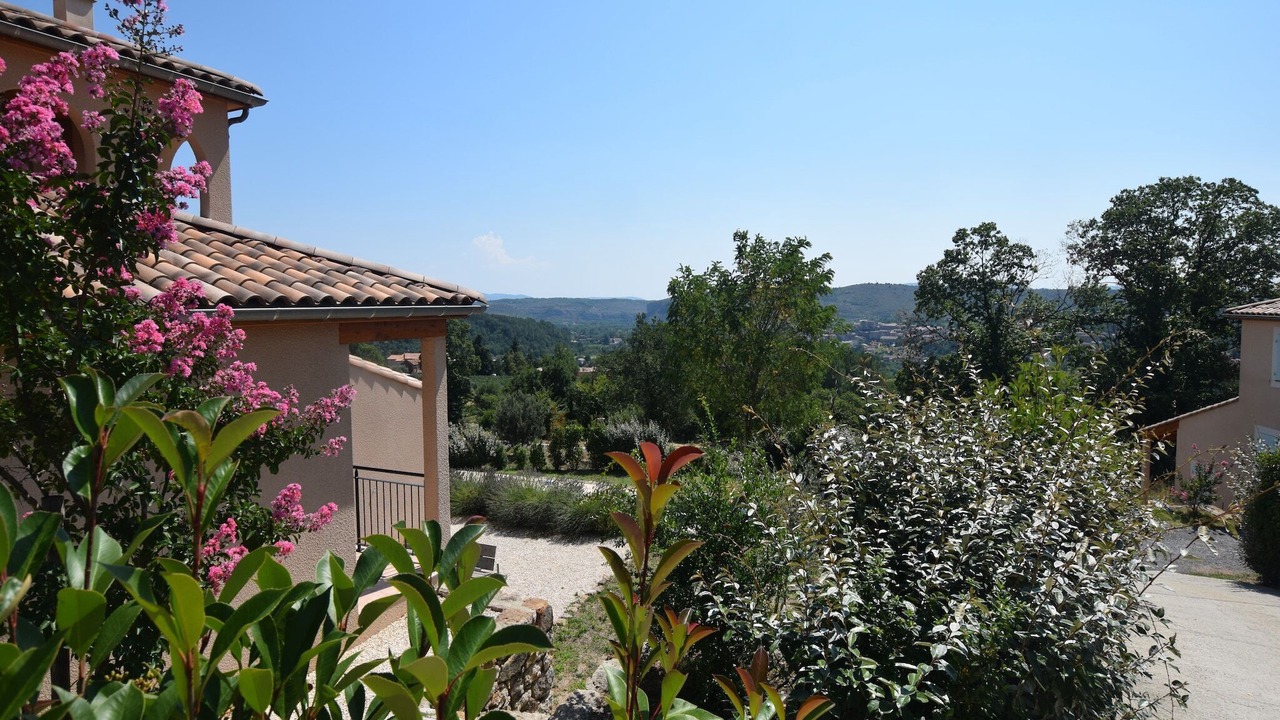 Photo of Others in Joyeuse