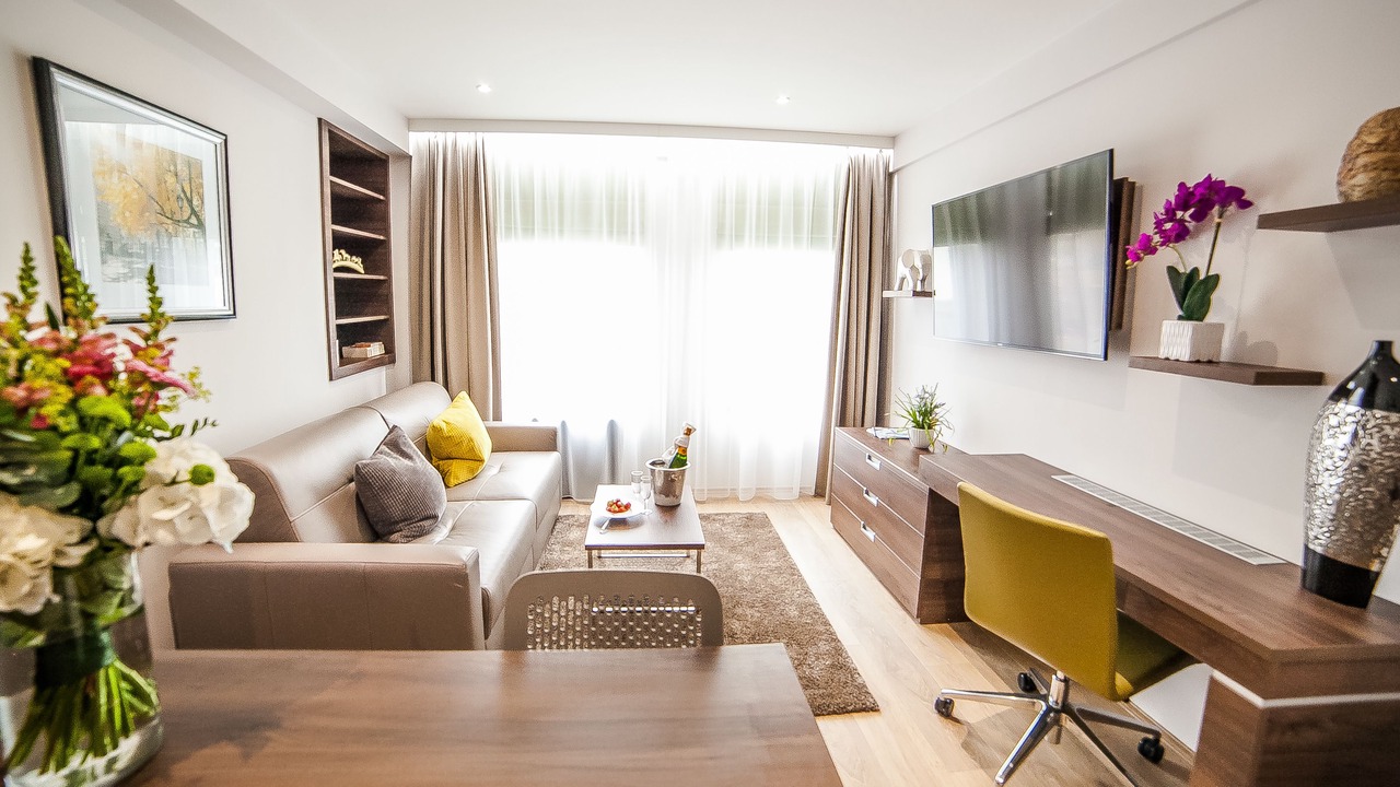 Photo of Livingroom in Thames Ditton