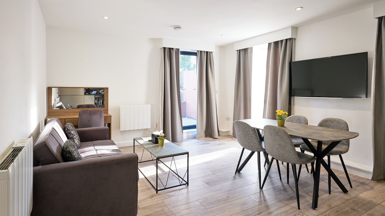 Photo of Livingroom in Thames Ditton