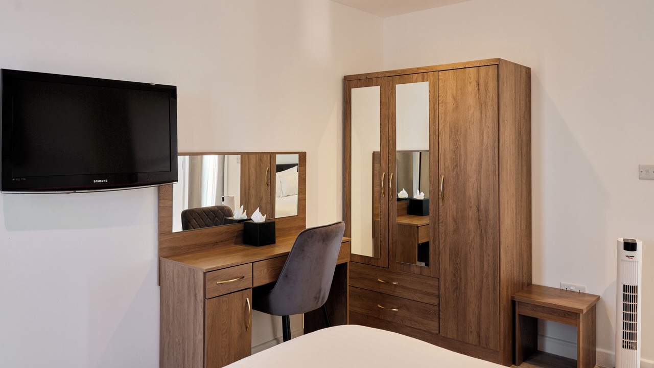 Photo of Bedroom in Thames Ditton