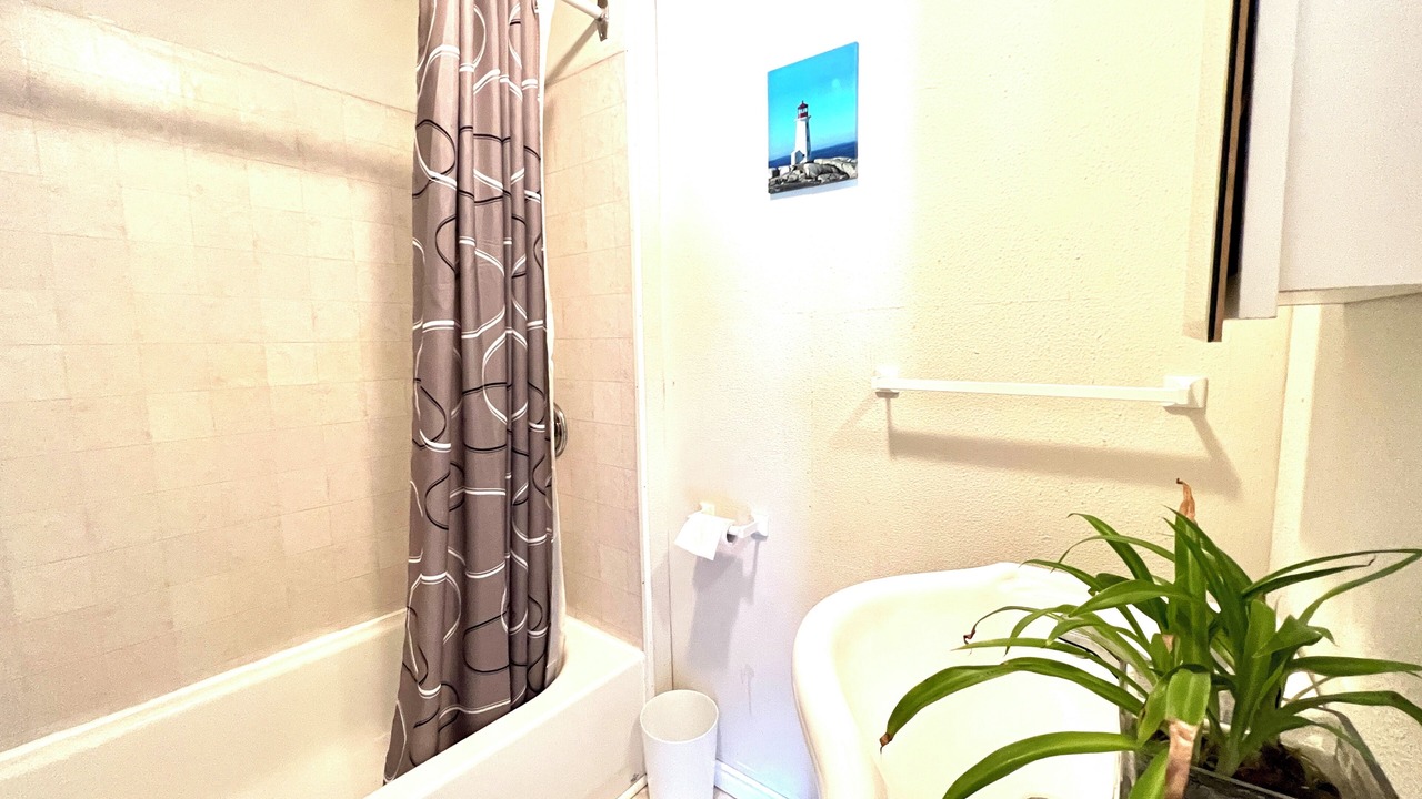 Photo of Bathroom in Brackley Beach