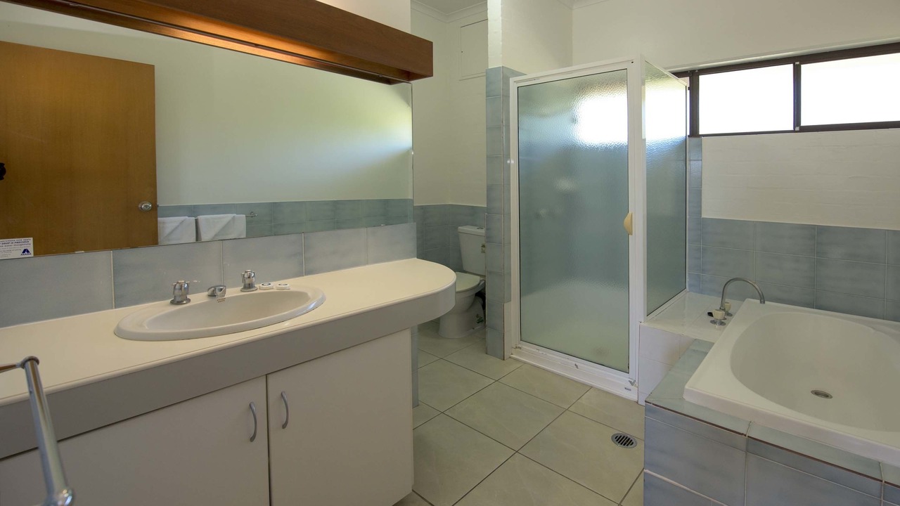 Photo of Bathroom in Point Lookout