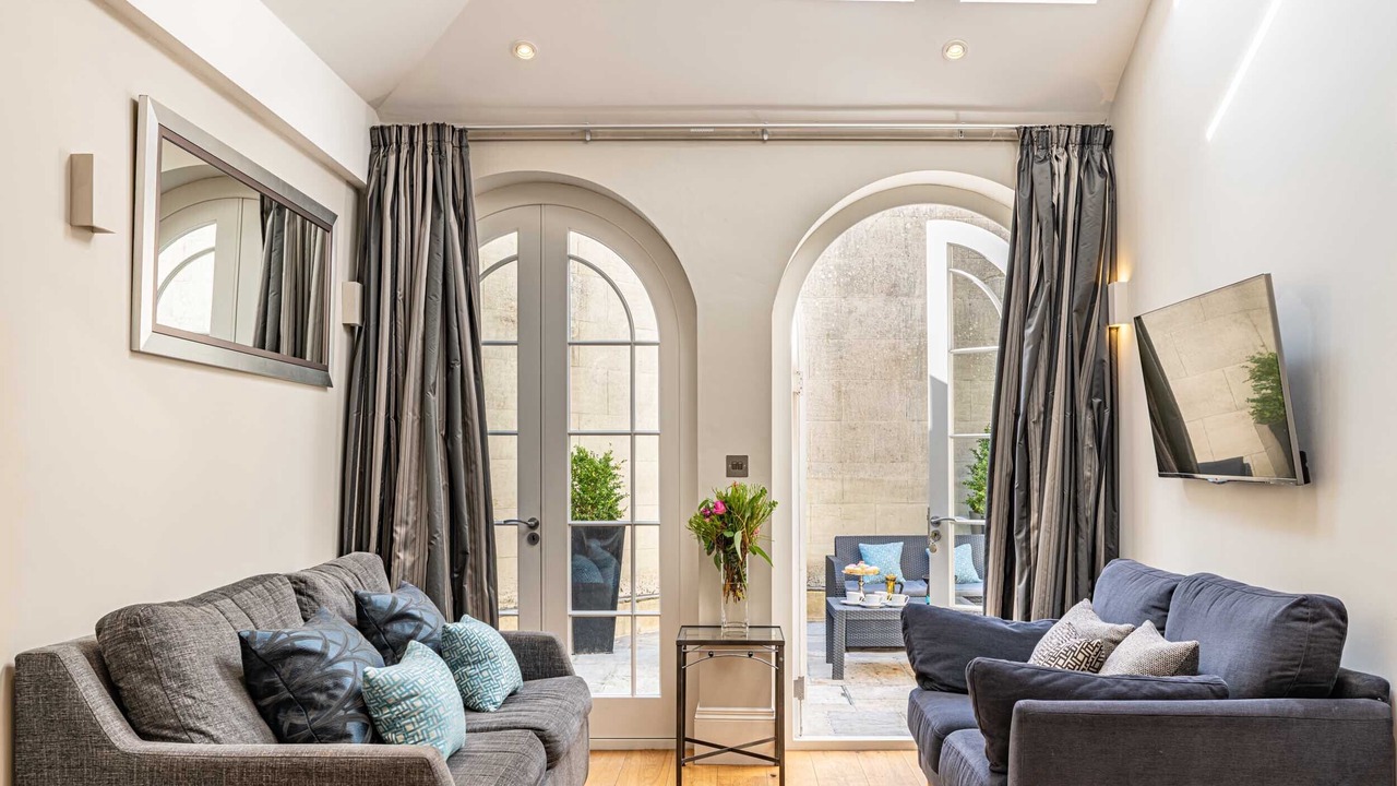 Photo of Others in Upper Town