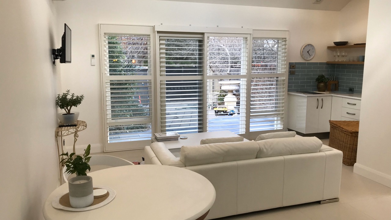 Photo of Livingroom in Orange