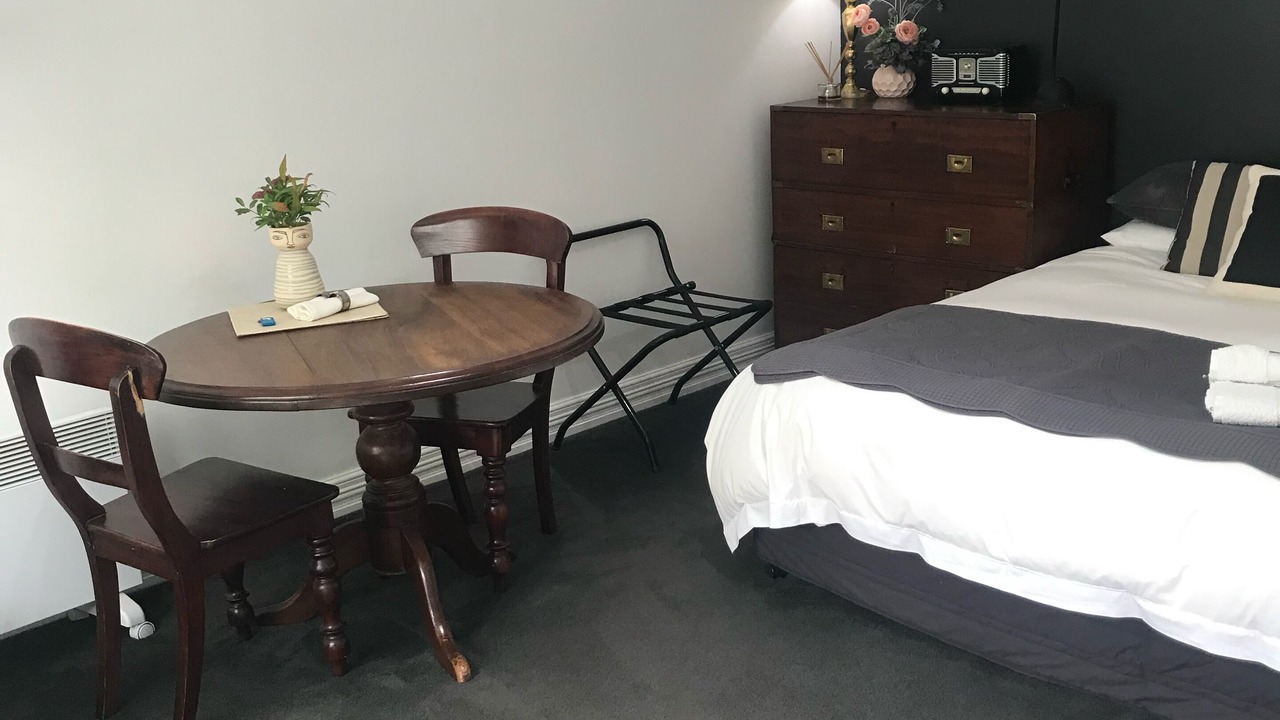 Photo of Livingroom in Orange