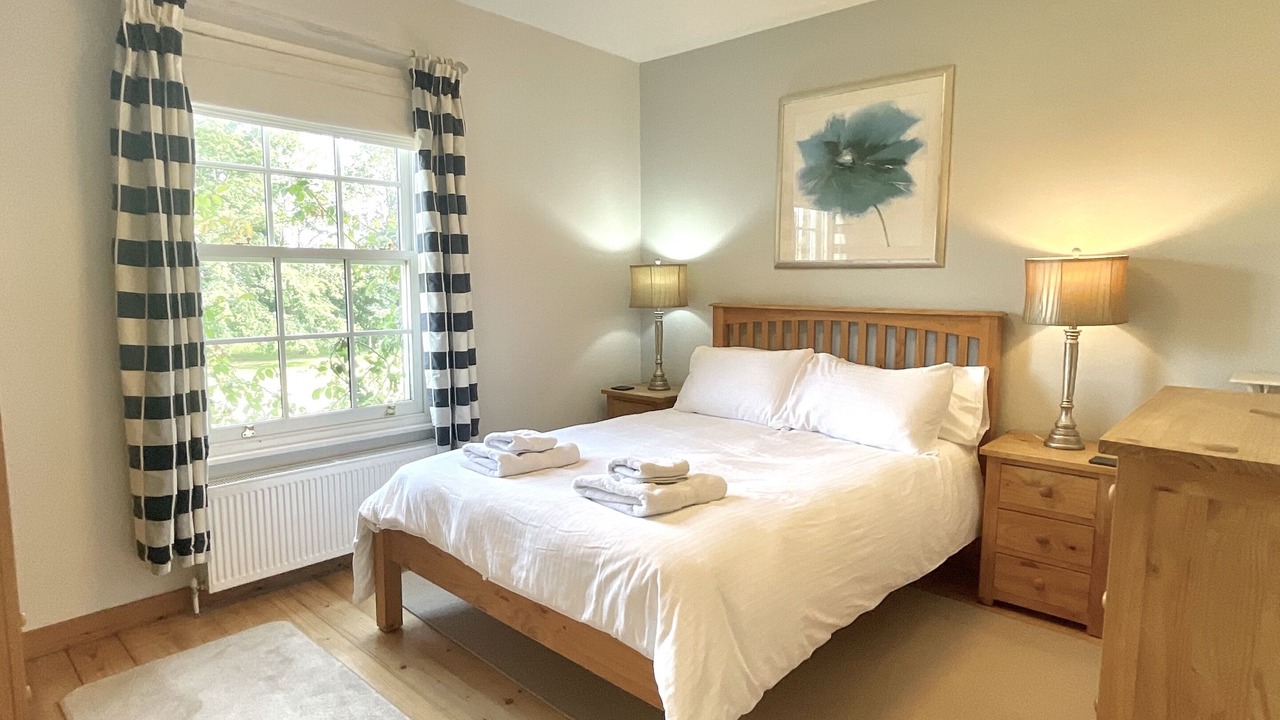 Photo of Bedroom in Rodmersham Green