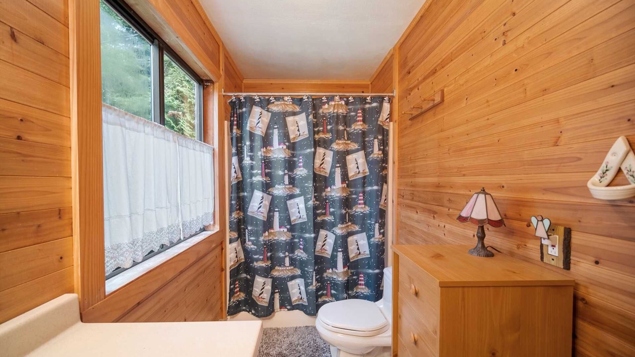 Photo of Bathroom in Mackinaw City