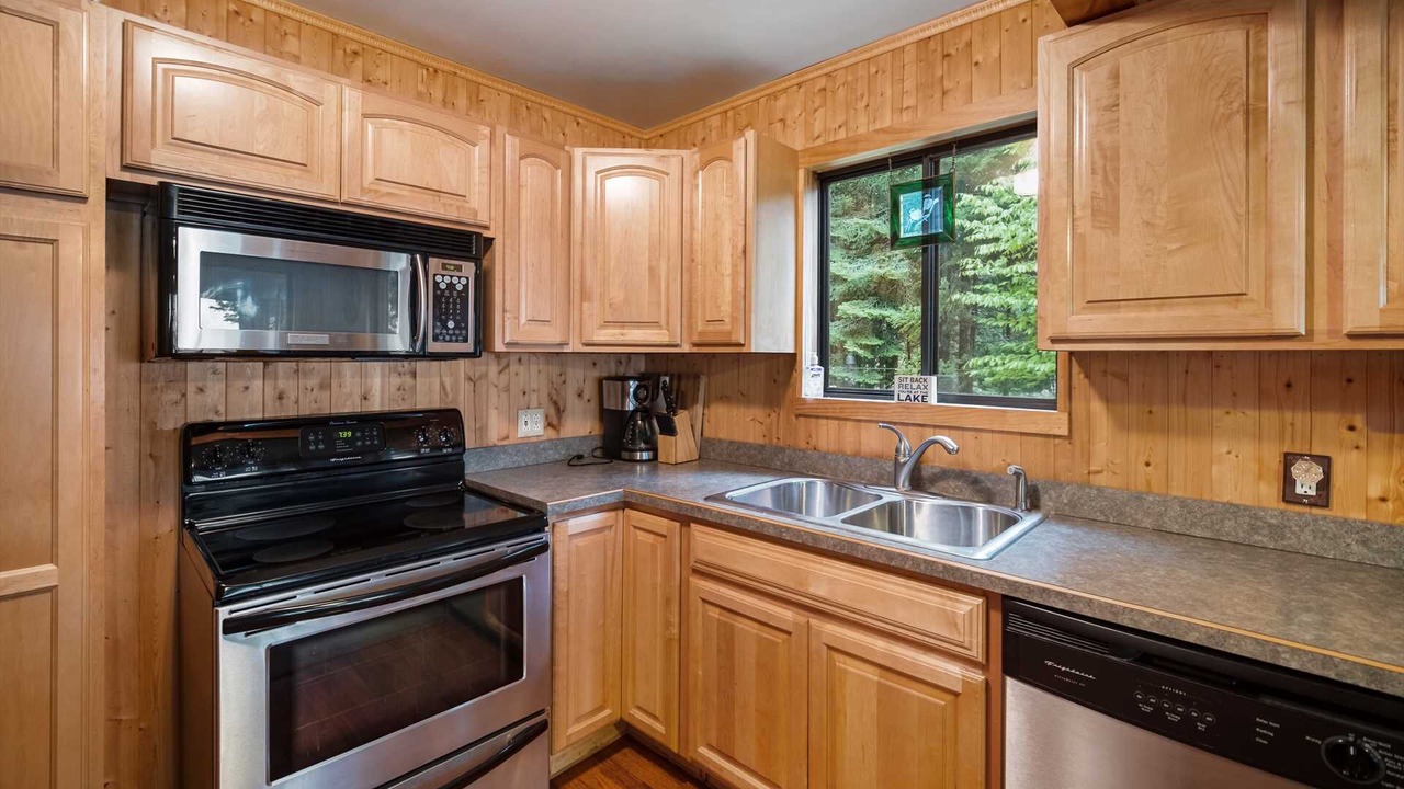 Photo of Kitchen in Mackinaw City