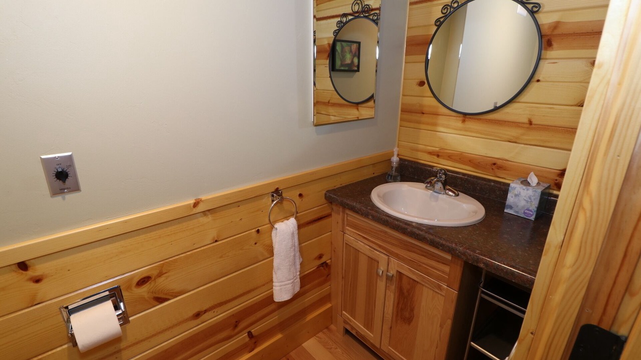 Photo of Bathroom in Baileys Harbor