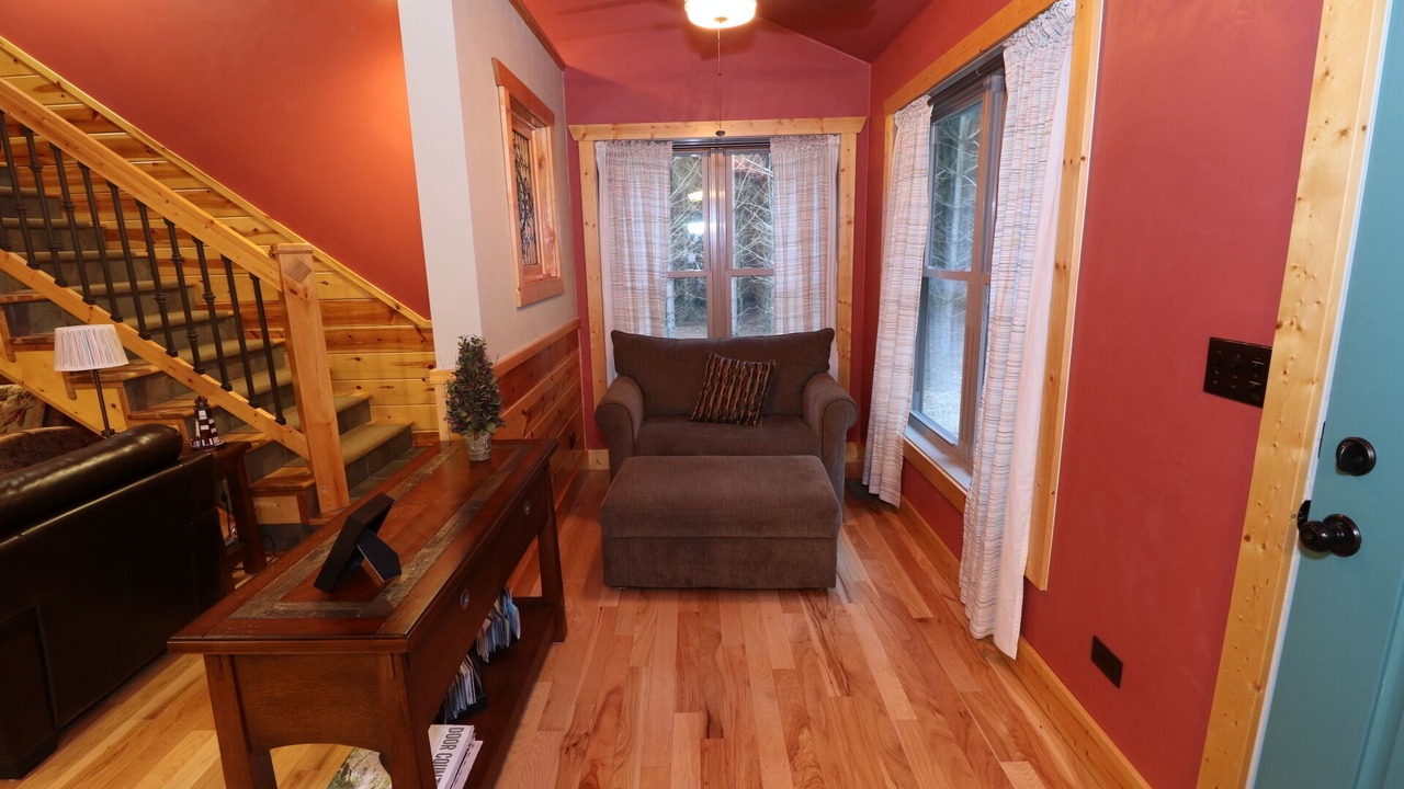 Photo of Livingroom in Baileys Harbor