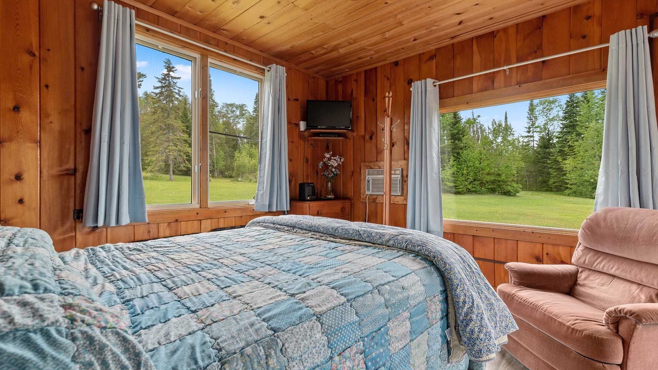 Photo of Bedroom in Cheboygan