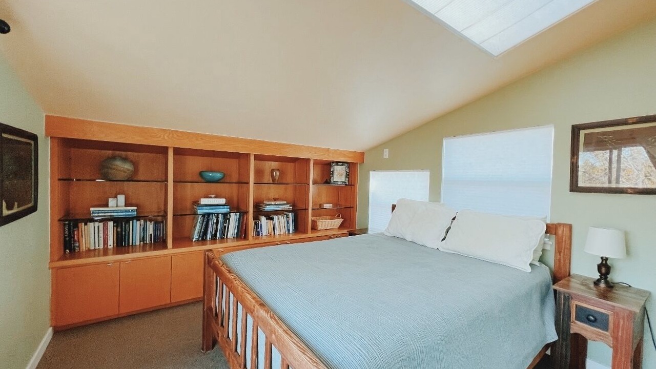Photo of Bedroom in Glen Rose