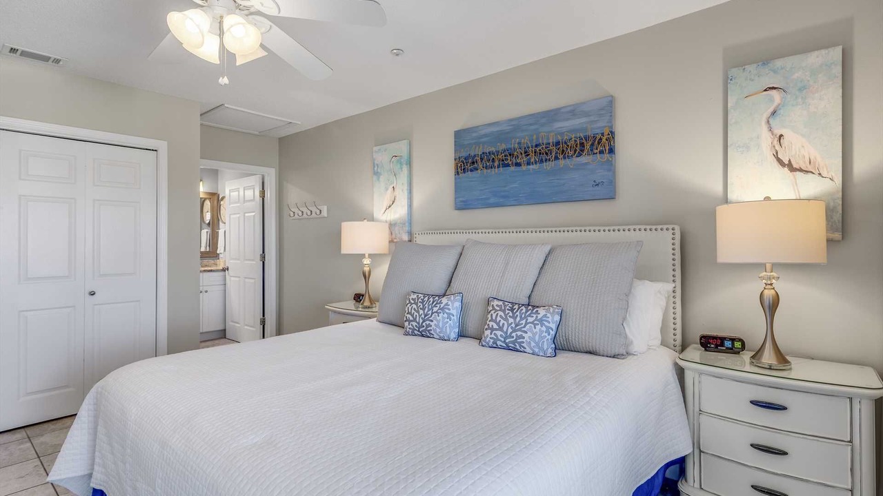 Photo of Bedroom in Miramar Beach