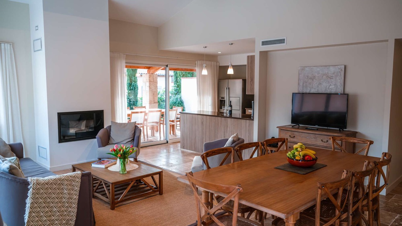 Photo of Livingroom in Castelnau-de-Montmiral
