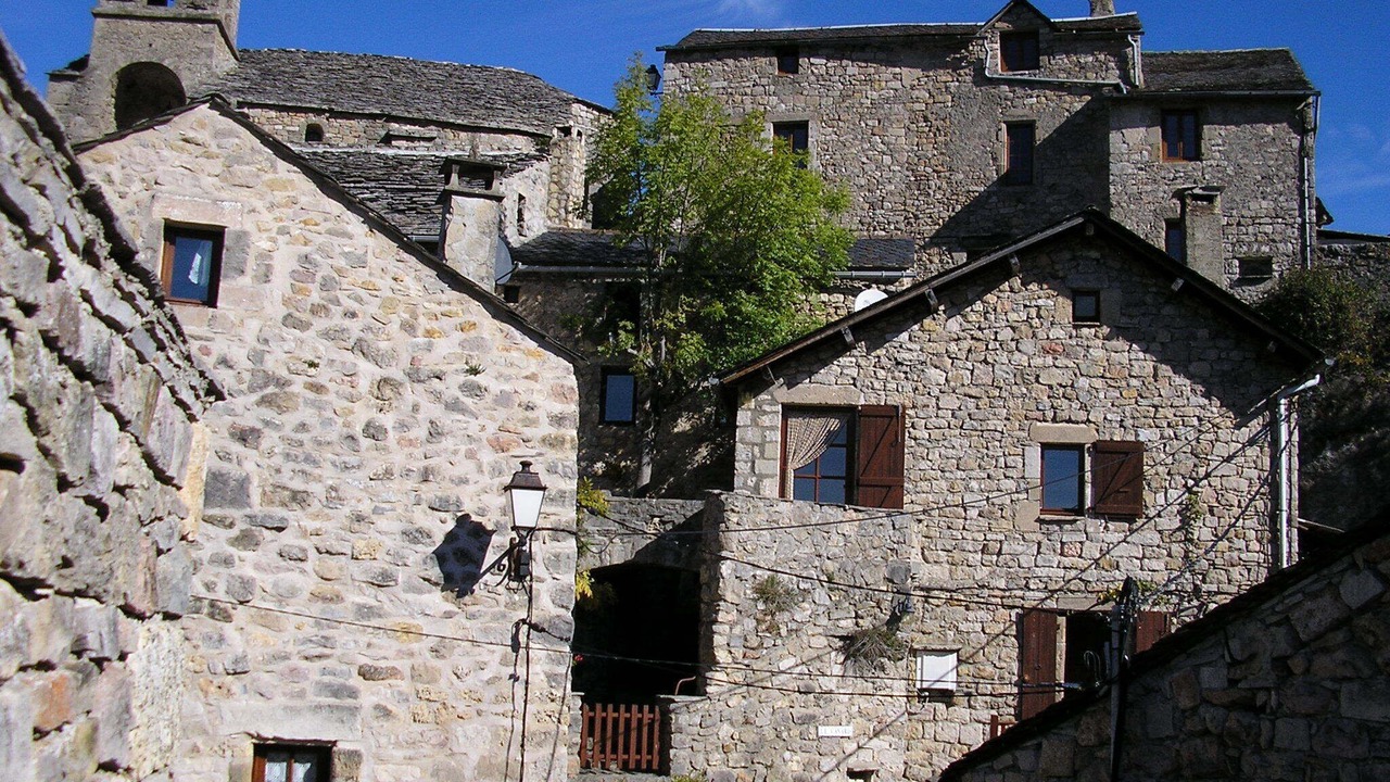 Photo of Others in Cantobre