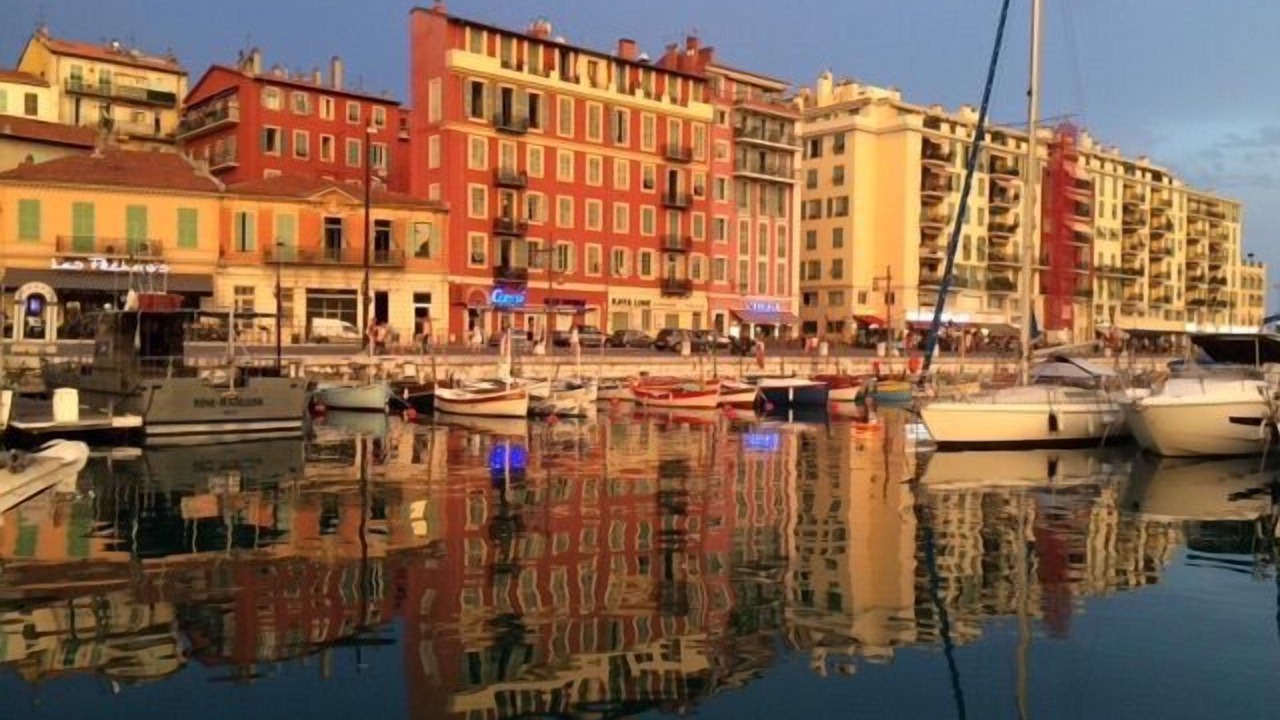 Photo of Others in Quartier du Port