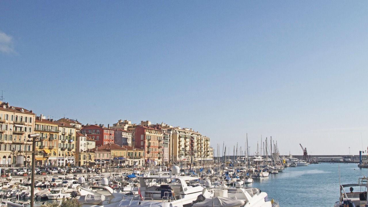 Photo of Others in Quartier du Port