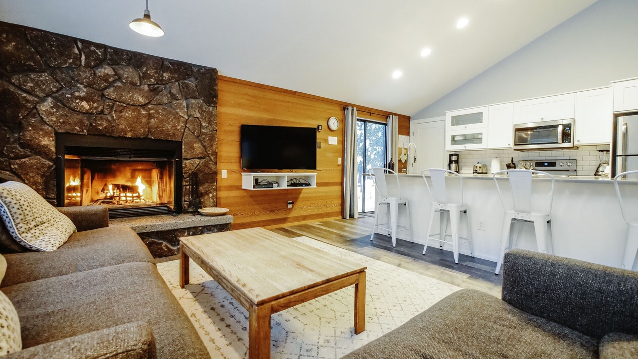 Photo of Livingroom in Black Butte Ranch