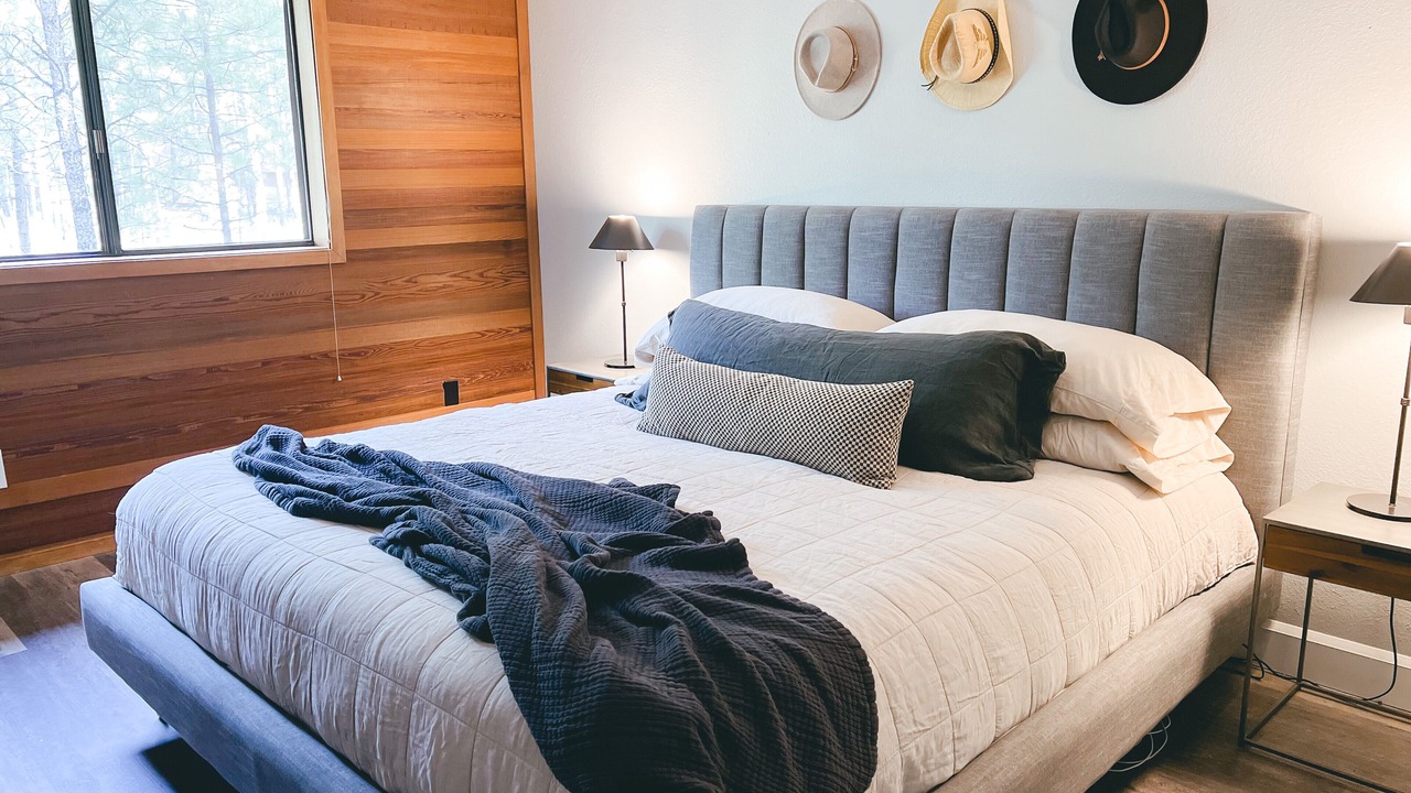 Photo of Bedroom in Black Butte Ranch