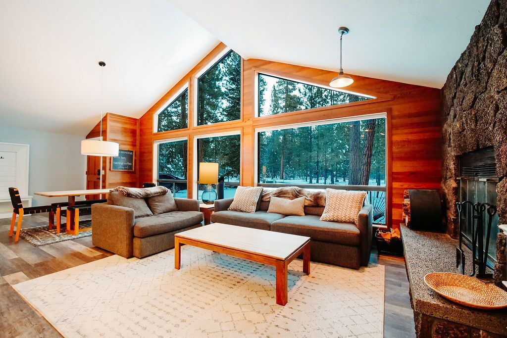 Photo of Livingroom in Black Butte Ranch