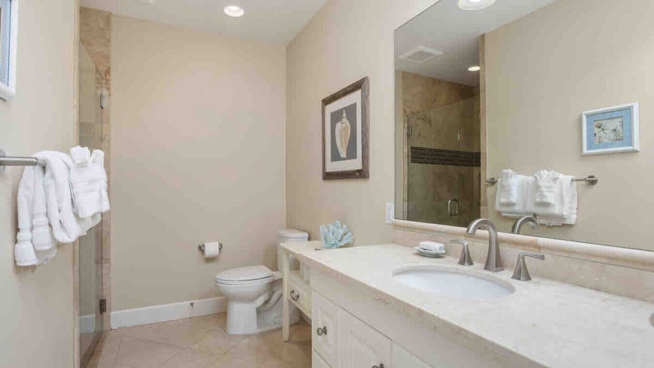 Photo of Bathroom in Townsite