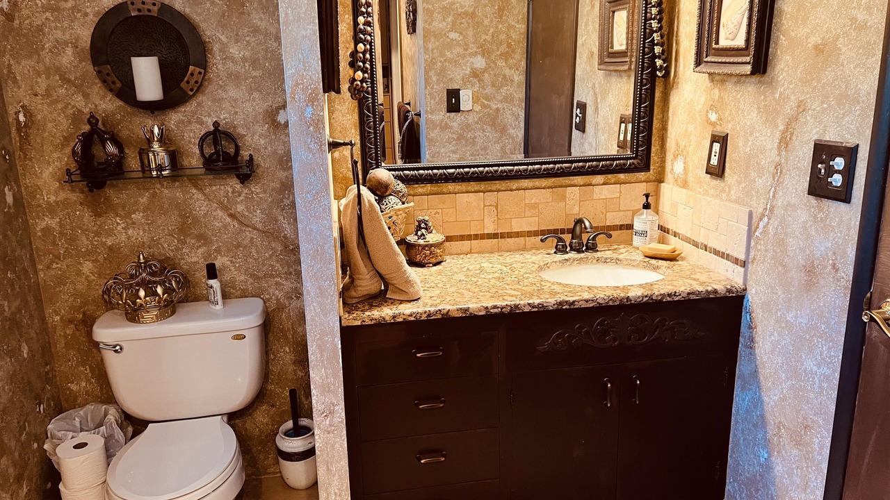 Photo of Bathroom in Island Station
