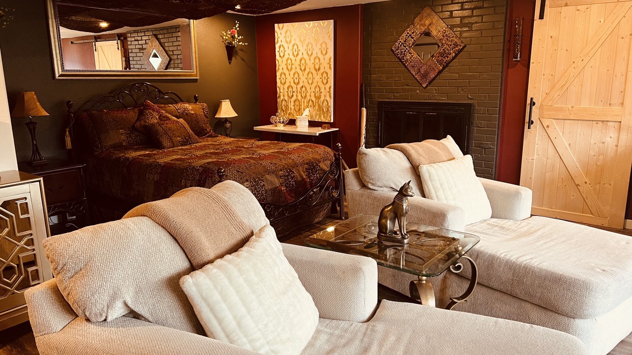 Photo of Bedroom in Island Station