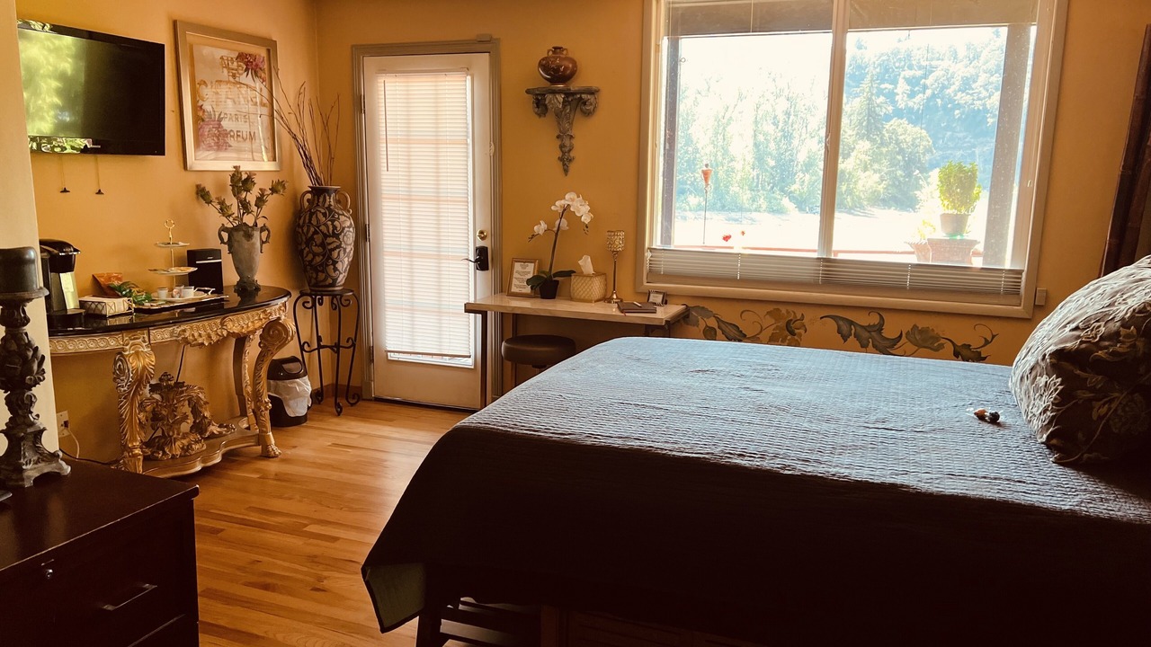 Photo of Bedroom in Island Station