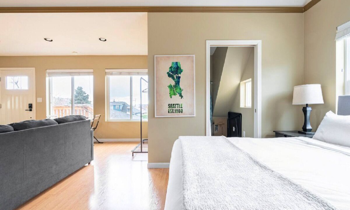 Photo of Bedroom in Southeast Magnolia