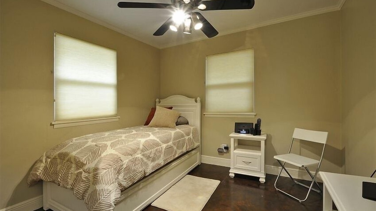 Photo of Bedroom in Tarrytown