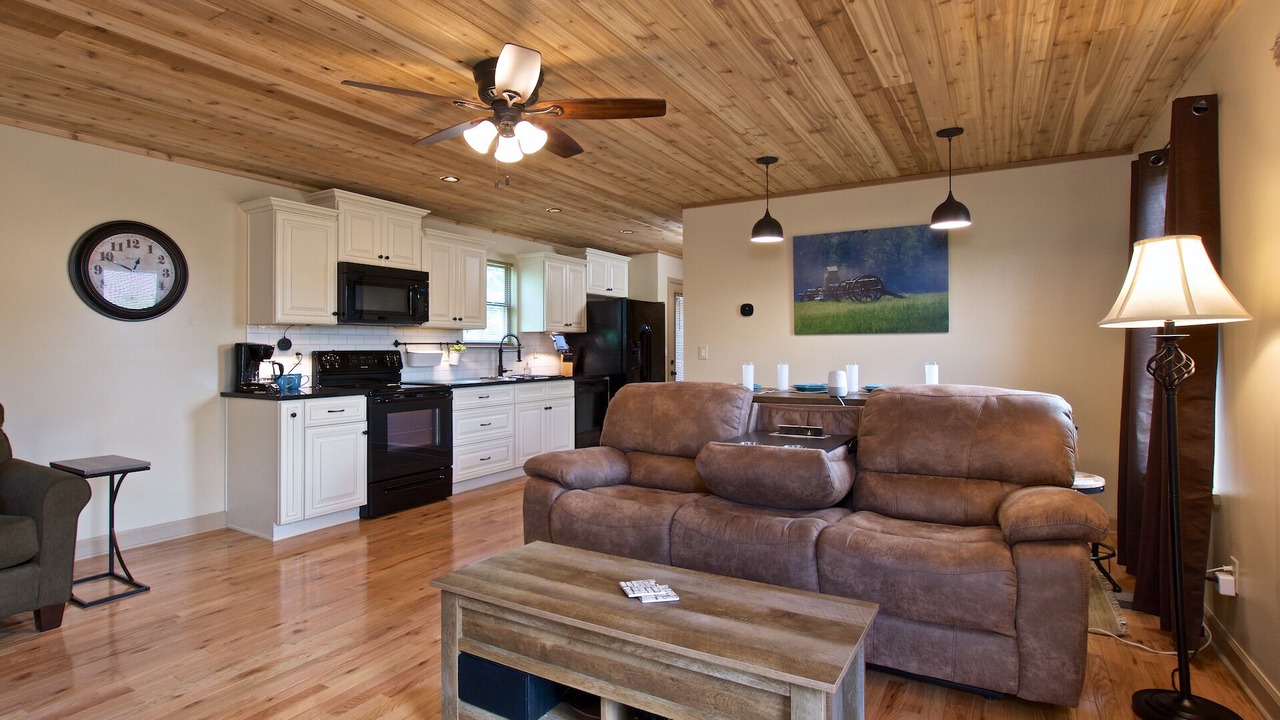Photo of Livingroom in Graysville