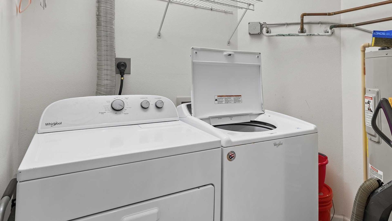 Photo of Others in Avalon Beach Estates