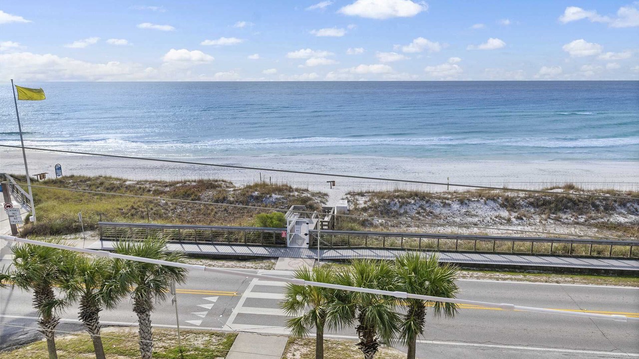 Photo of Others in Avalon Beach Estates