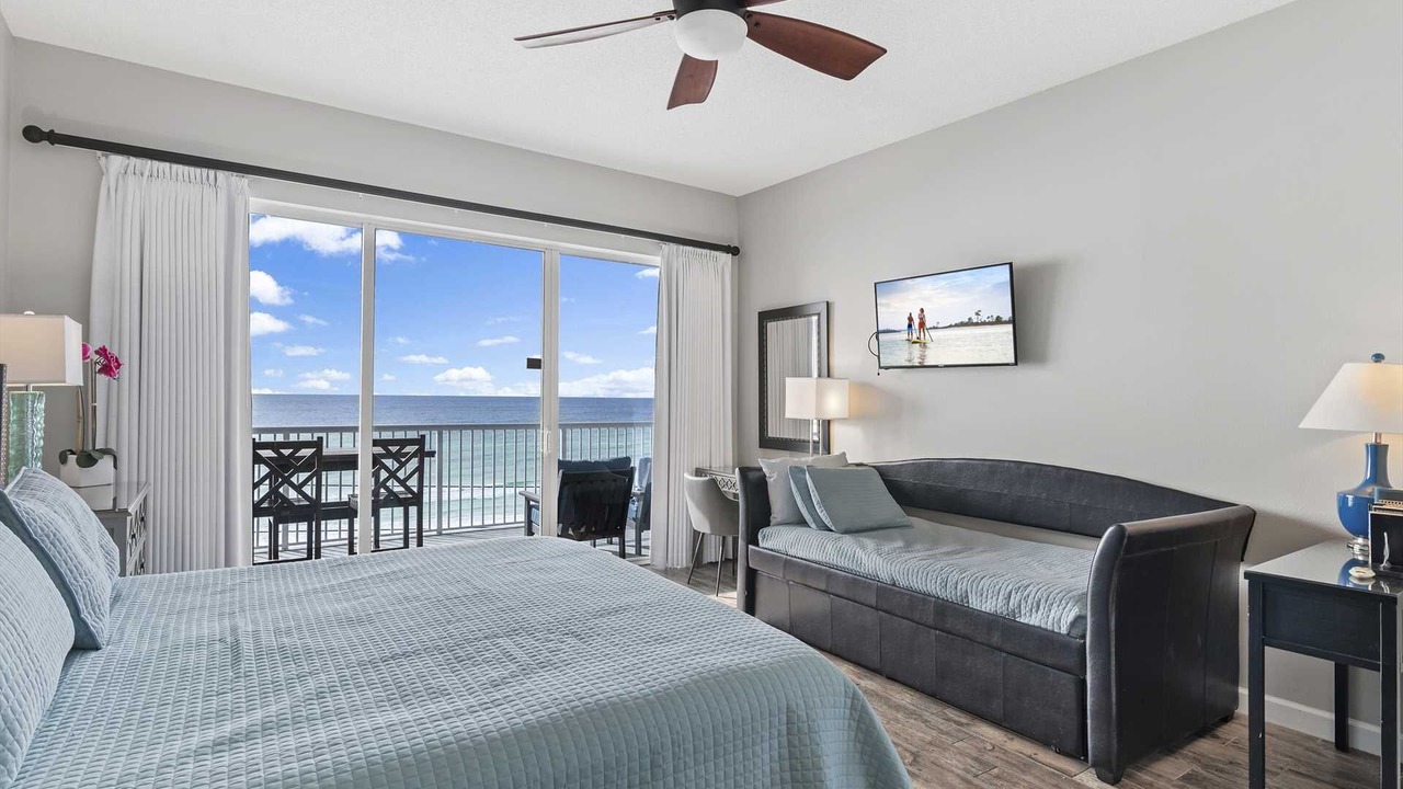 Photo of Bedroom in Avalon Beach Estates