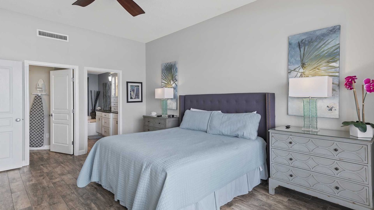 Photo of Bedroom in Avalon Beach Estates