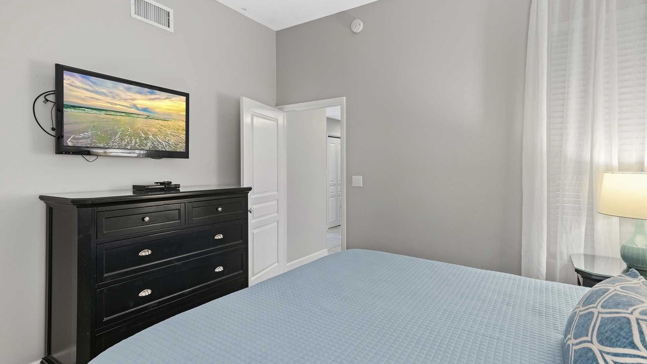 Photo of Bedroom in Avalon Beach Estates
