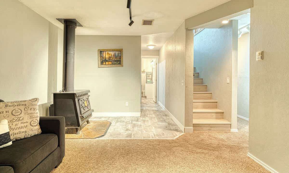 Photo of Bedroom in Lakeside