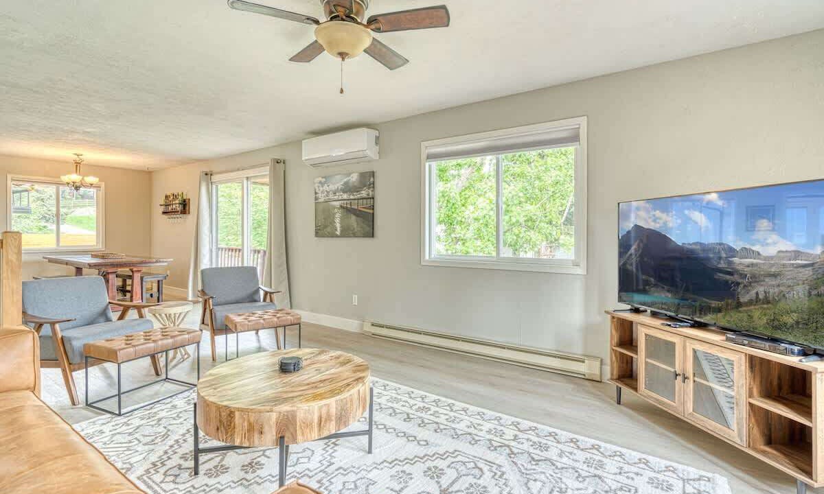 Photo of Bedroom in Lakeside