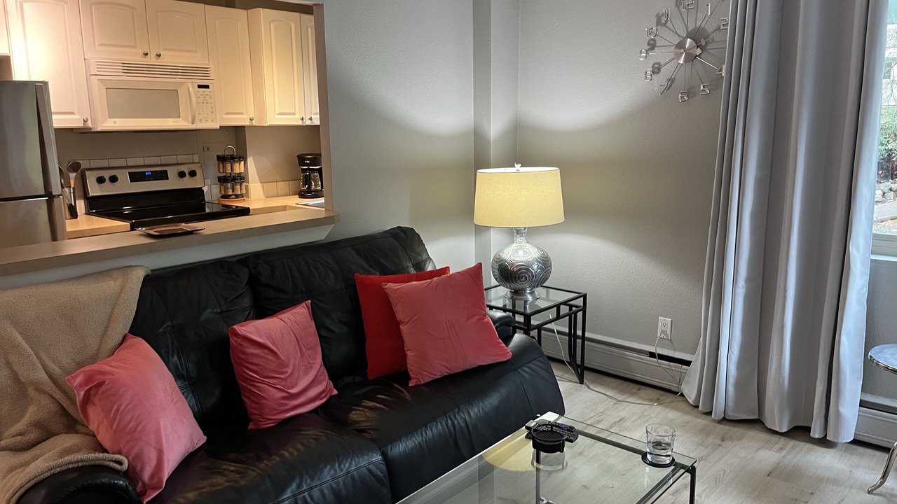 Photo of Livingroom in Downtown Seattle