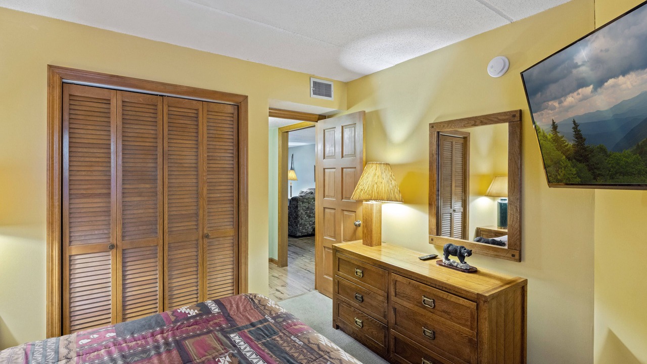 Photo of Bedroom in Chalet Village