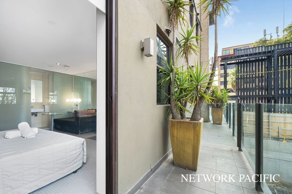 Photo of Patio Balcony in Kew