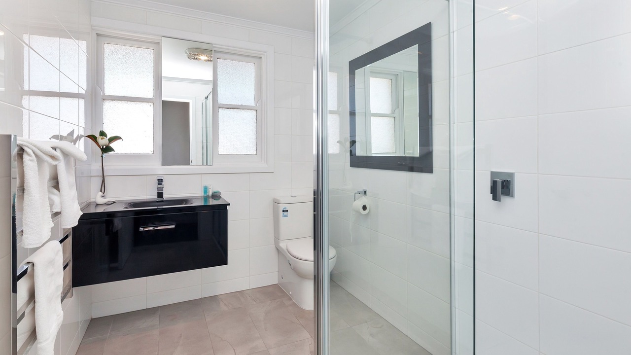 Photo of Bathroom in Lake Wendouree