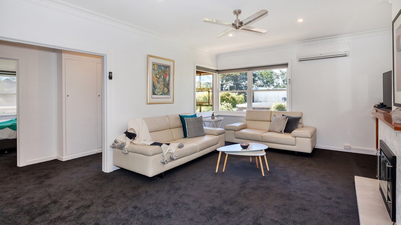 Photo of Livingroom in Lake Wendouree