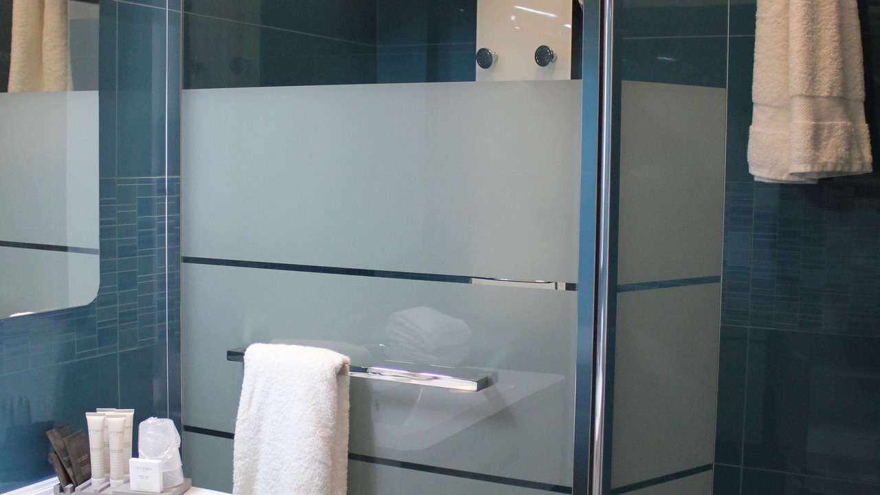 Photo of Bathroom in Dampmart