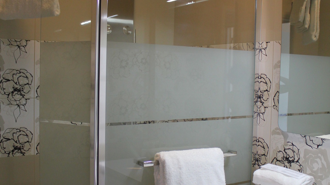 Photo of Bathroom in Dampmart