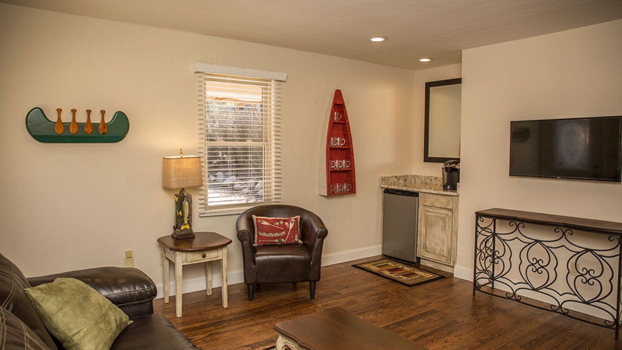 Photo of Livingroom in Sapphire