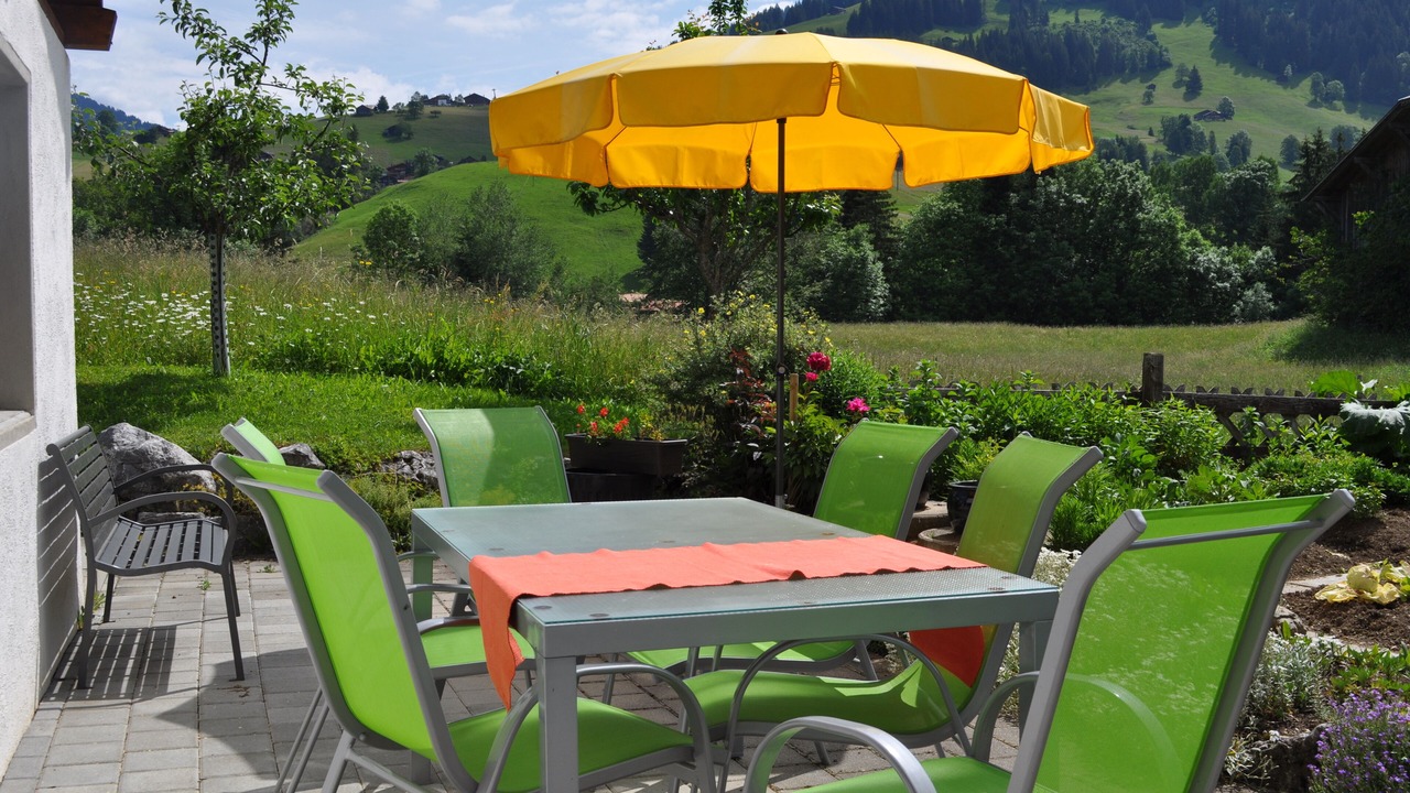 Photo of Patio Balcony in Zweisimmen Nr Gstaad