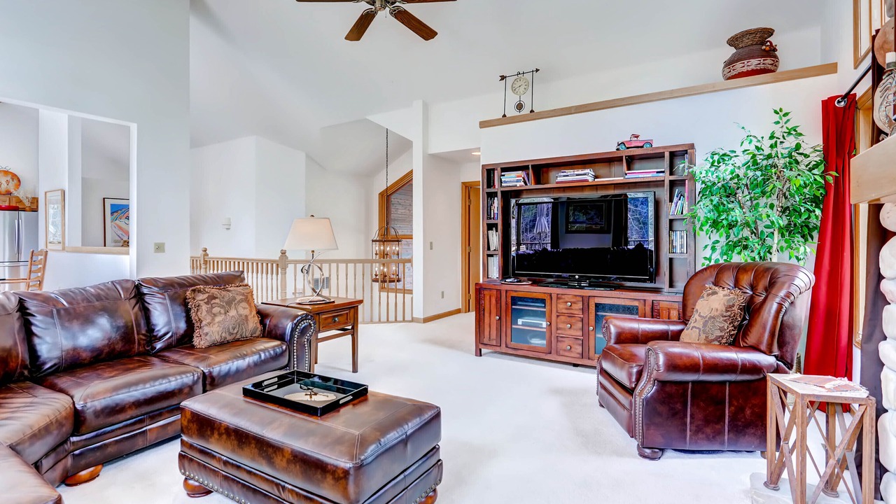 Photo of Livingroom in Keystone
